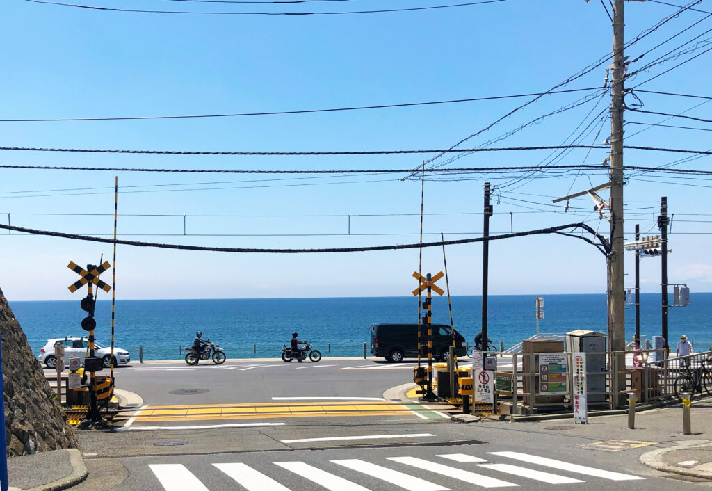 画像に alt 属性が指定されていません。ファイル名: %E9%8E%8C%E5%80%89%E6%B5%B7-1024x706.jpg
